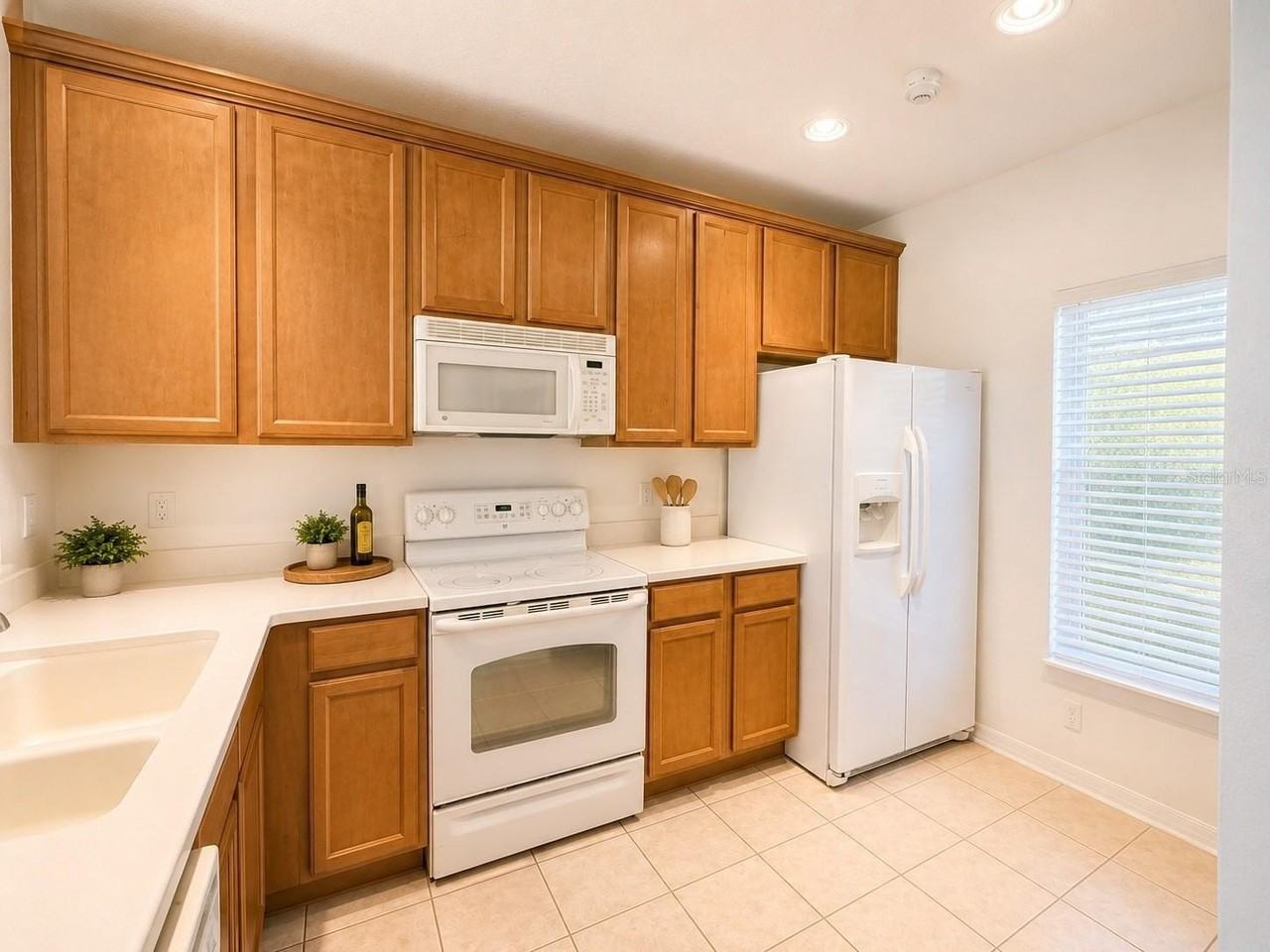 10410 Manderley Way #103 - Photo 5 of 33