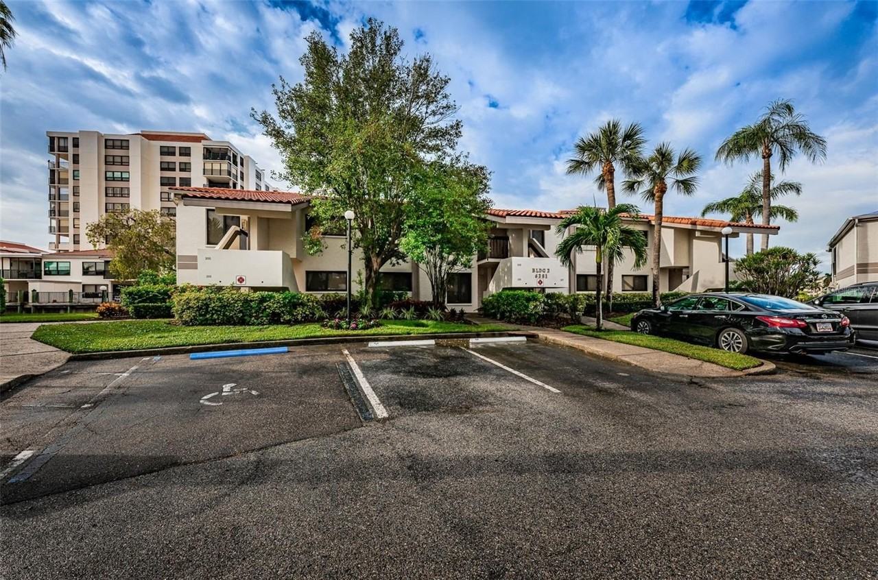 6281 Bahia Del Mar Blvd #208
