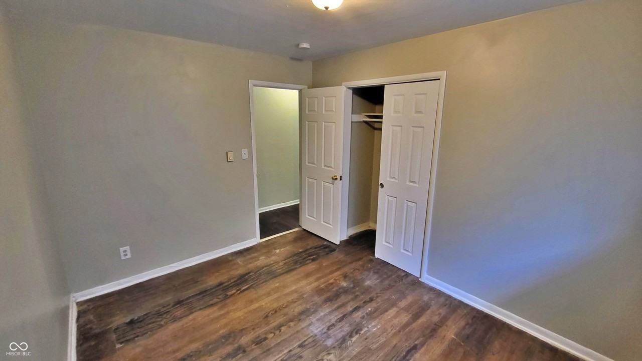617 N Oxford St - Photo 6 of 11