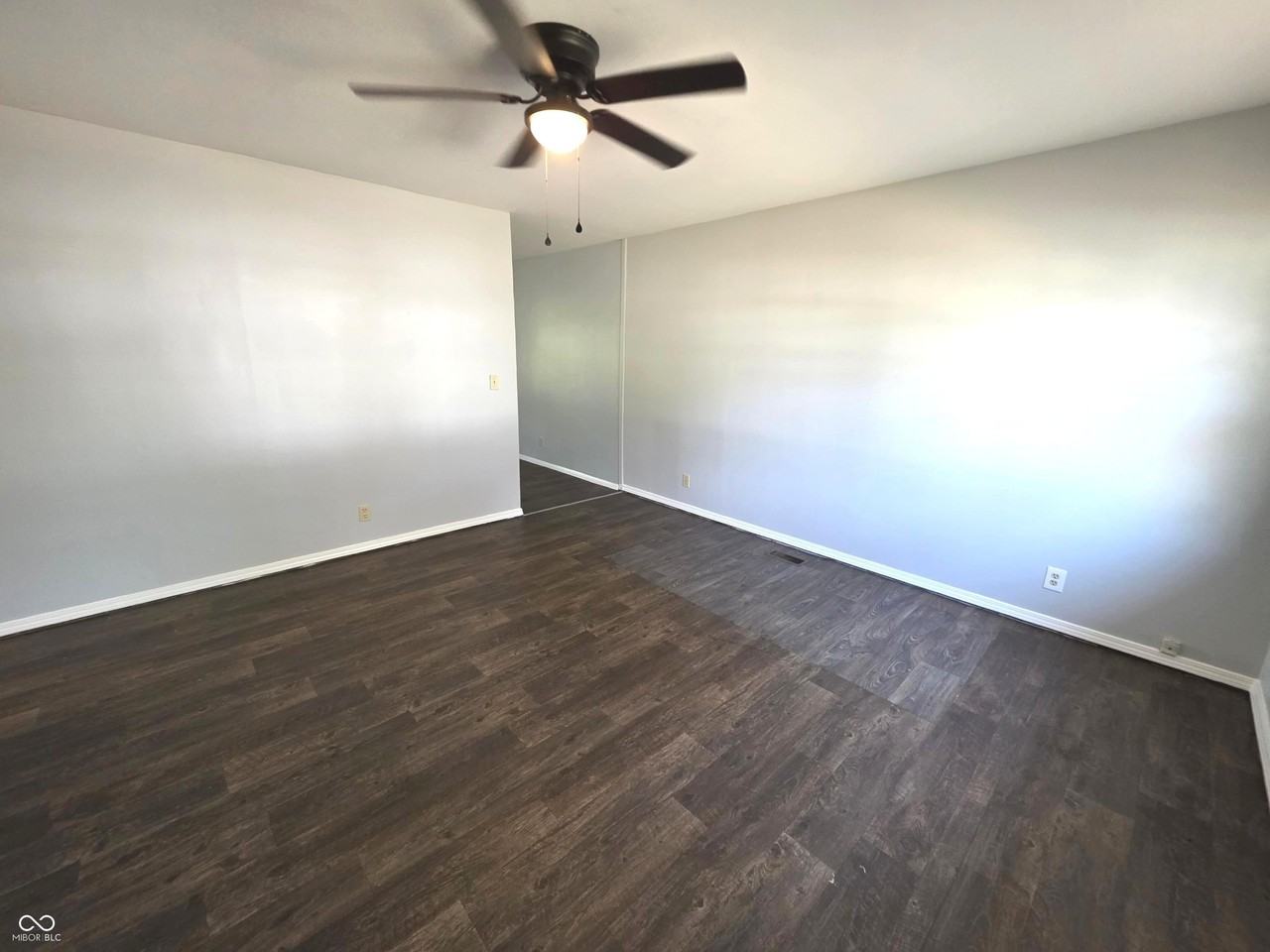 2835 N Boehning St - Photo 2 of 19