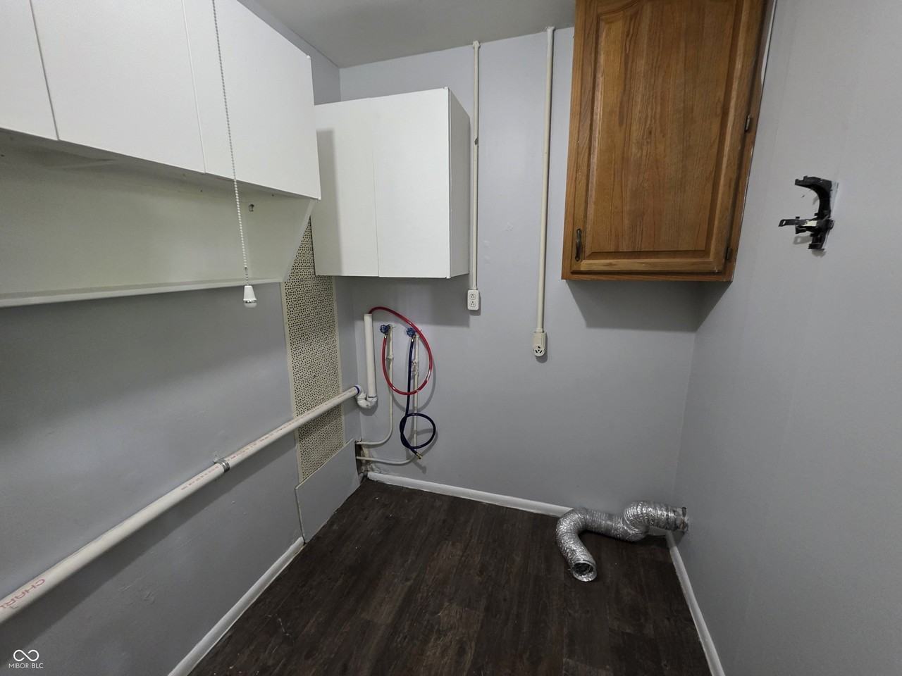 2835 N Boehning St - Photo 6 of 19