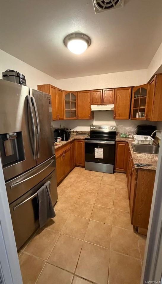 2566 127th St - Photo 4 of 6