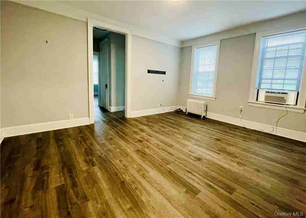 12 Chatsworth Ave #B35 - Photo 7 of 17