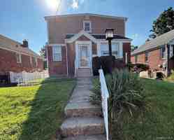 featured image of 253 Kensington Rd