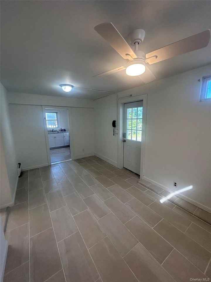 34 Bedford Ave - Photo 4 of 7