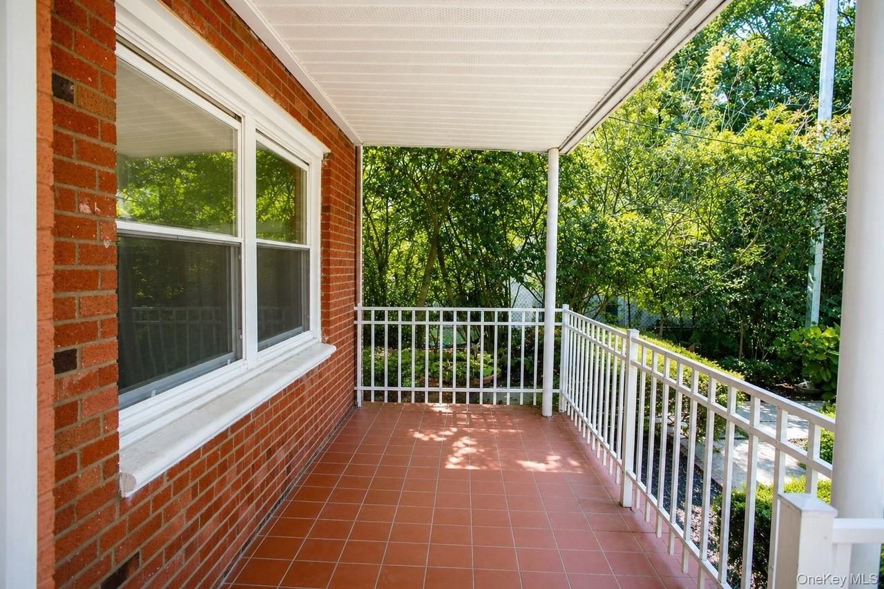 330 E Broadway #107 - Photo 4 of 24