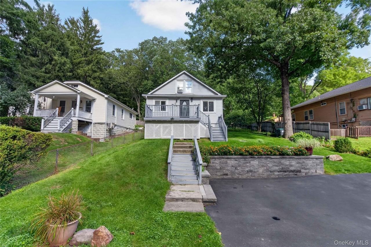34 Winona Ave #1stFL - Photo 2 of 32
