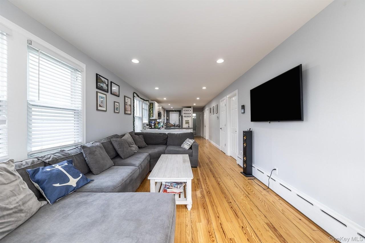 100 Georgia Ave - Photo 3 of 12