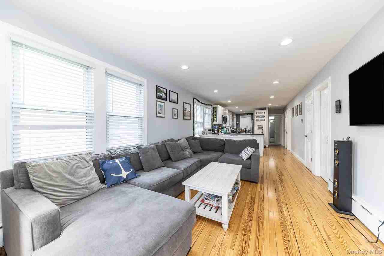 100 Georgia Ave - Photo 4 of 12
