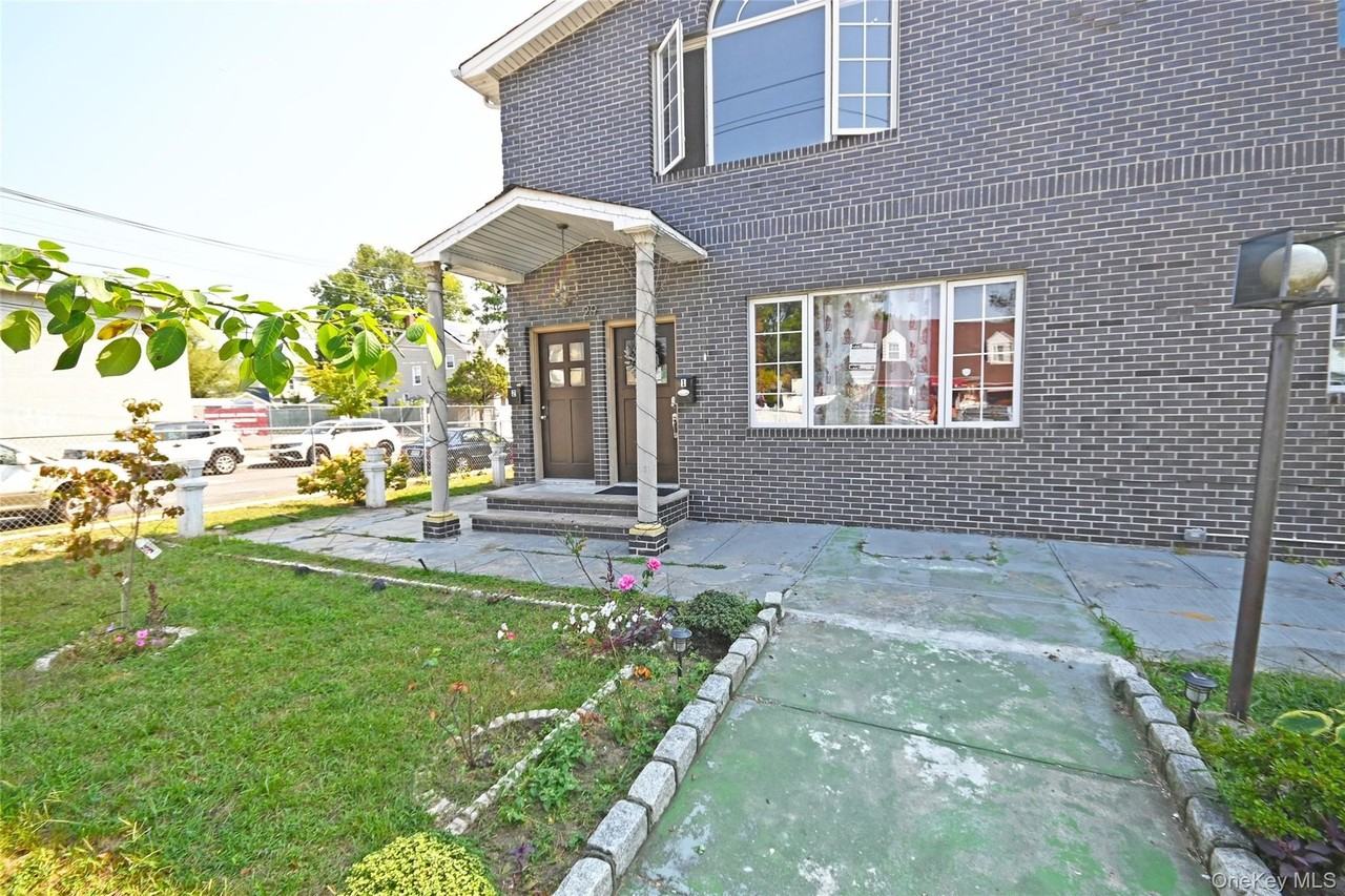 14529 243rd St #2 - Photo 2 of 35