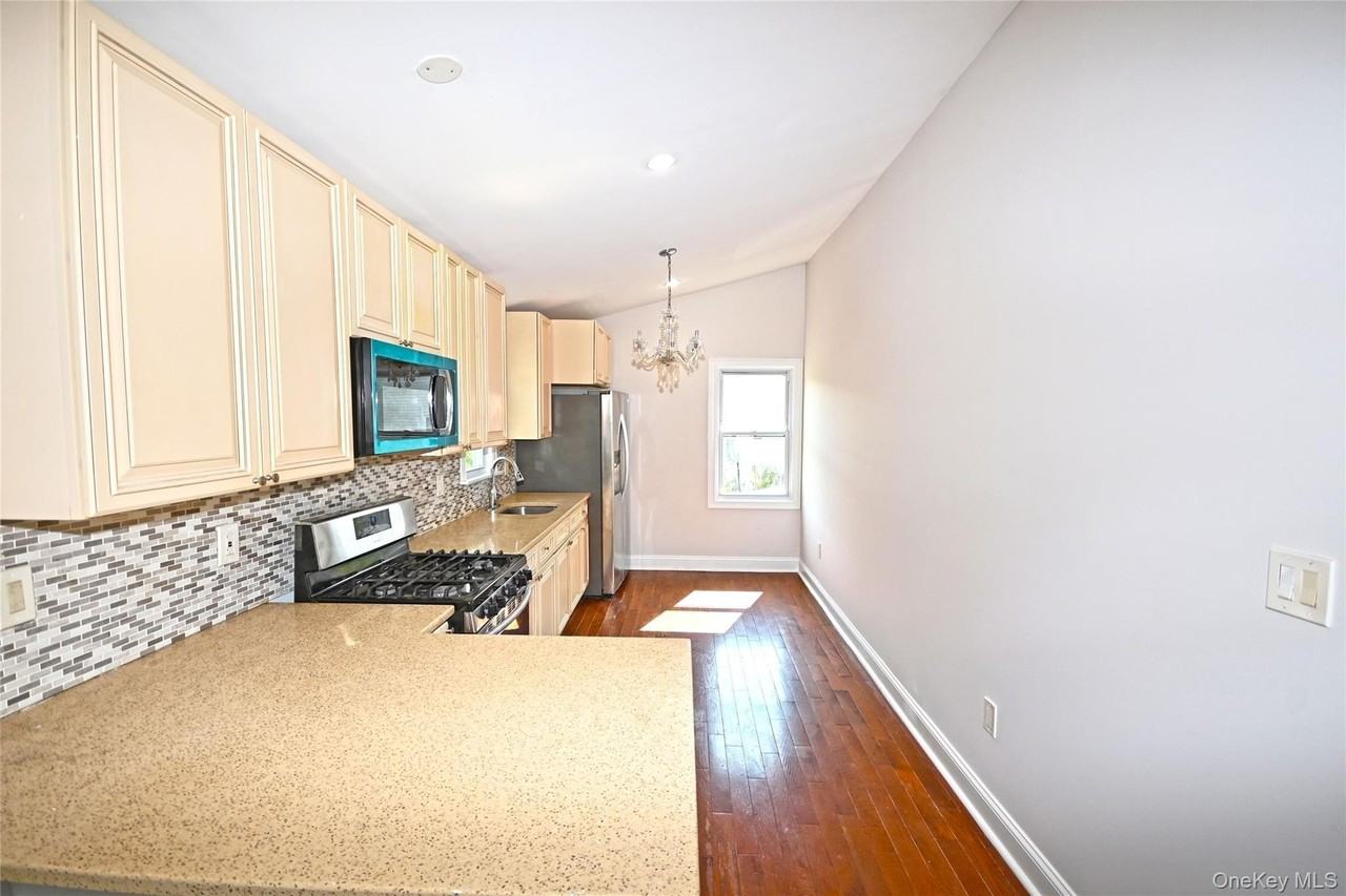 14529 243rd St #2 - Photo 6 of 35