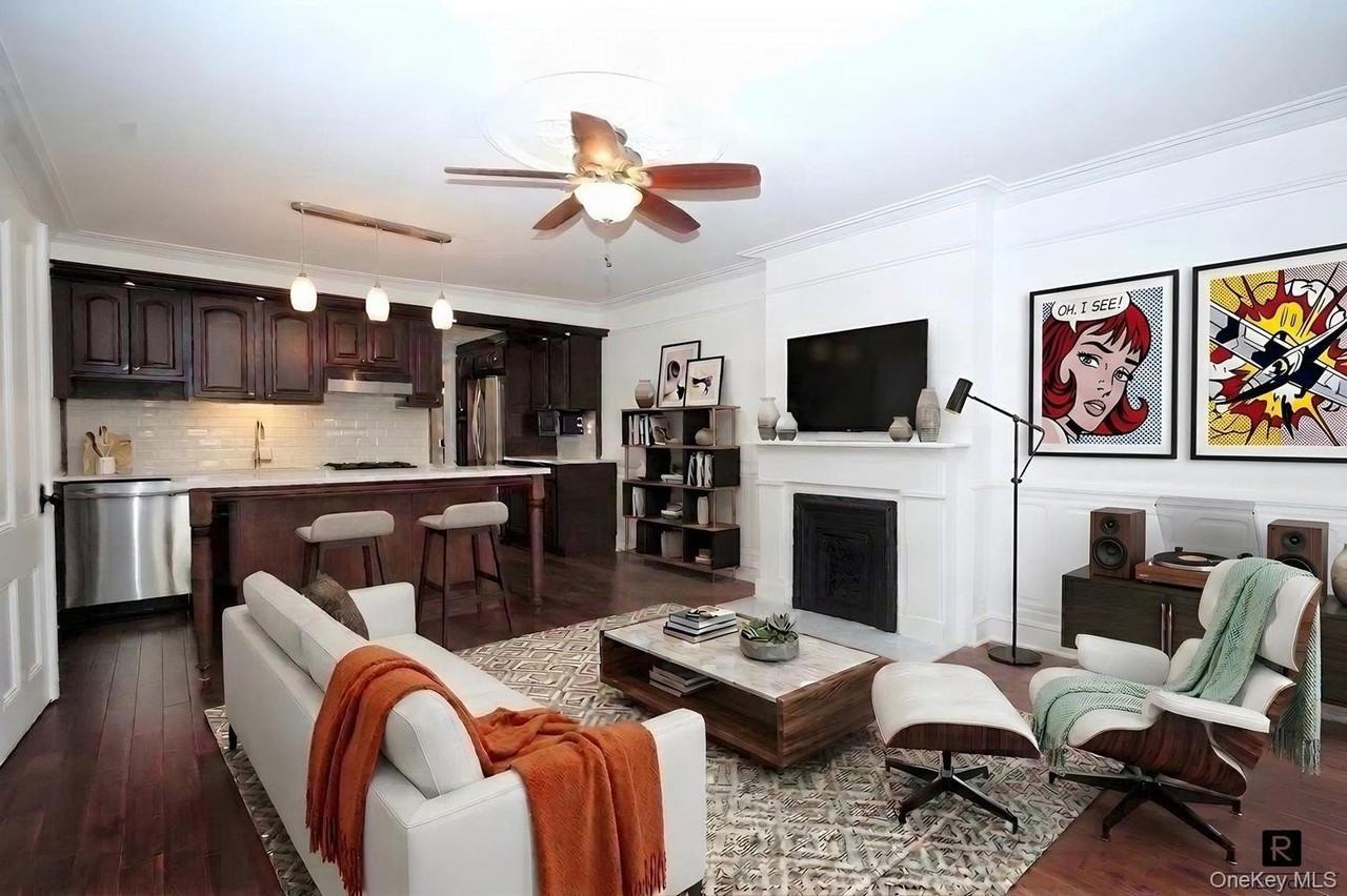 436 8th St - Photo 2 of 7