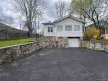 3180 Lincoln Dr - Photo 1 of 1