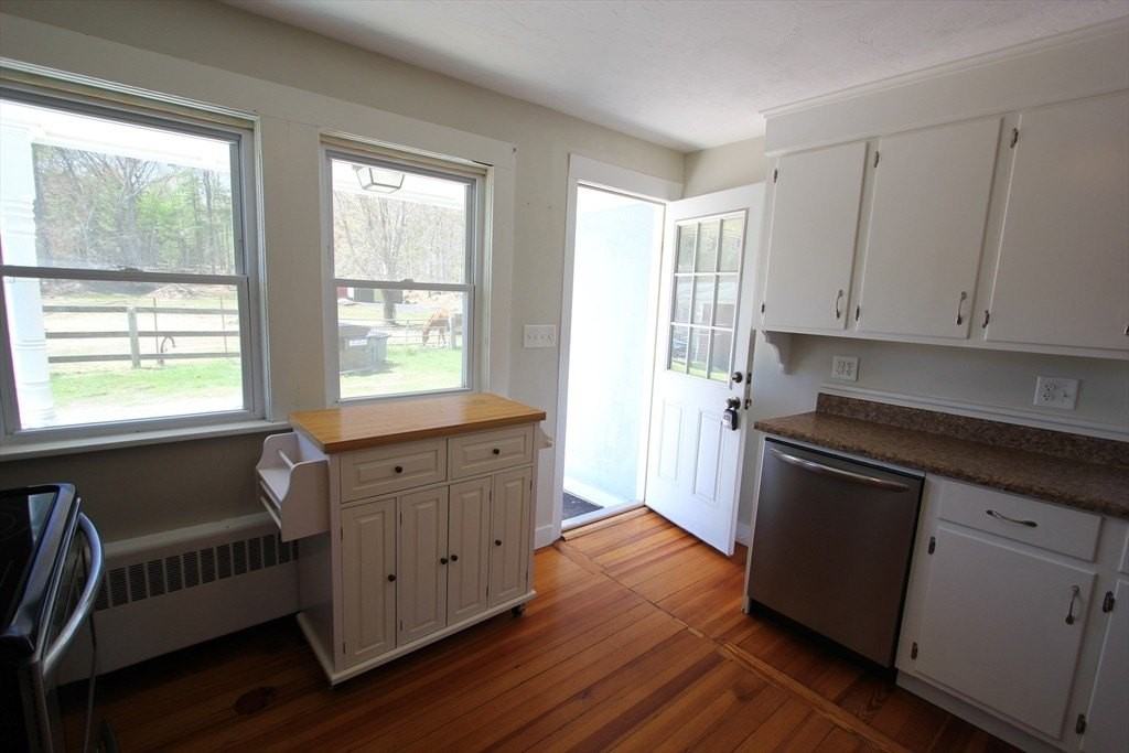 41 South St - Photo 4 of 36