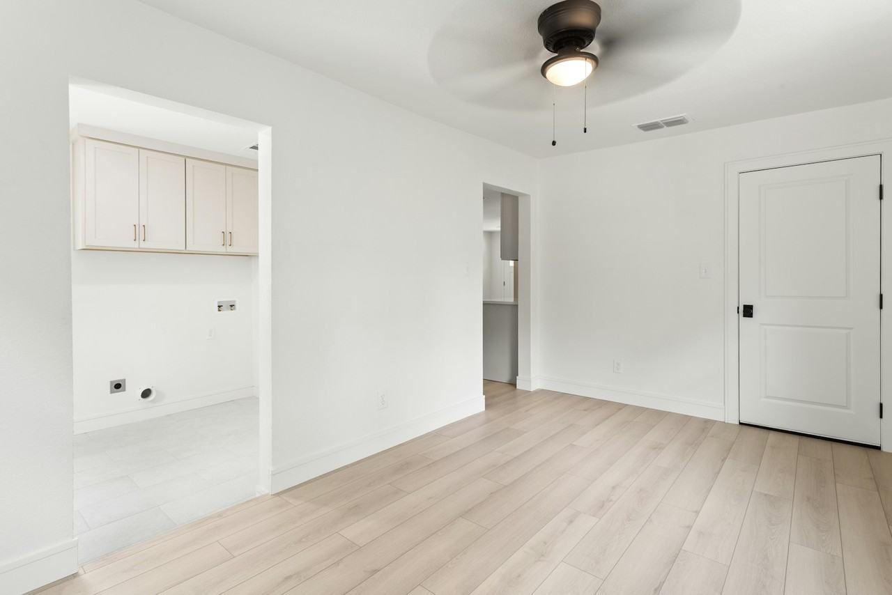 4224 Alamo Avenue - Photo 7 of 19