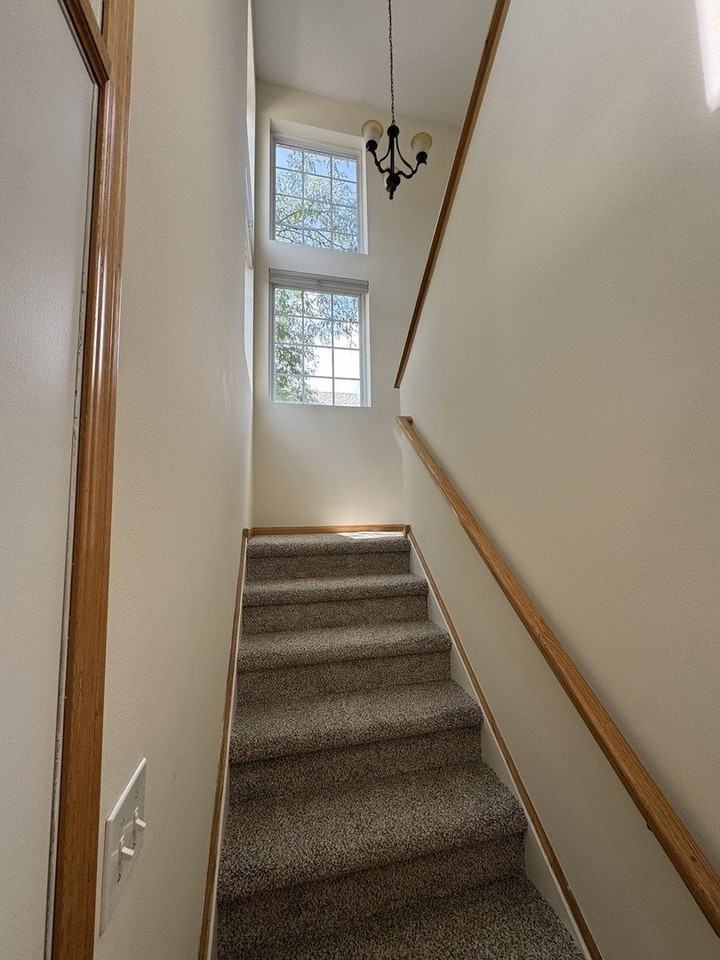 2268 Vanderbilt Dr #2268 - Photo 4 of 20