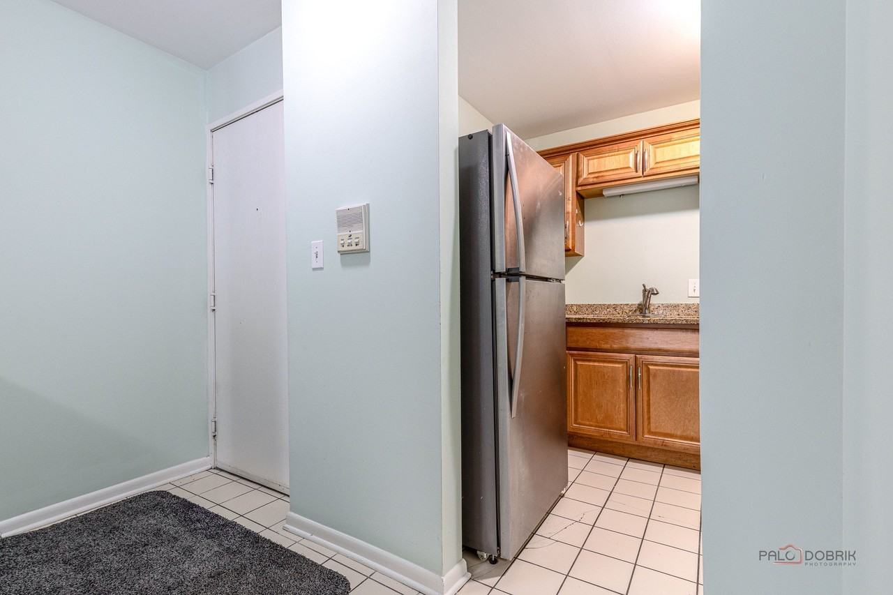 1147 Miller Ln #201 - Photo 3 of 18