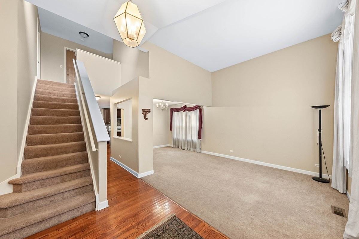 3202 Whitney Rd - Photo 6 of 28