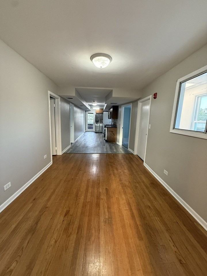 33 N Cass Ave #2 - Photo 7 of 12