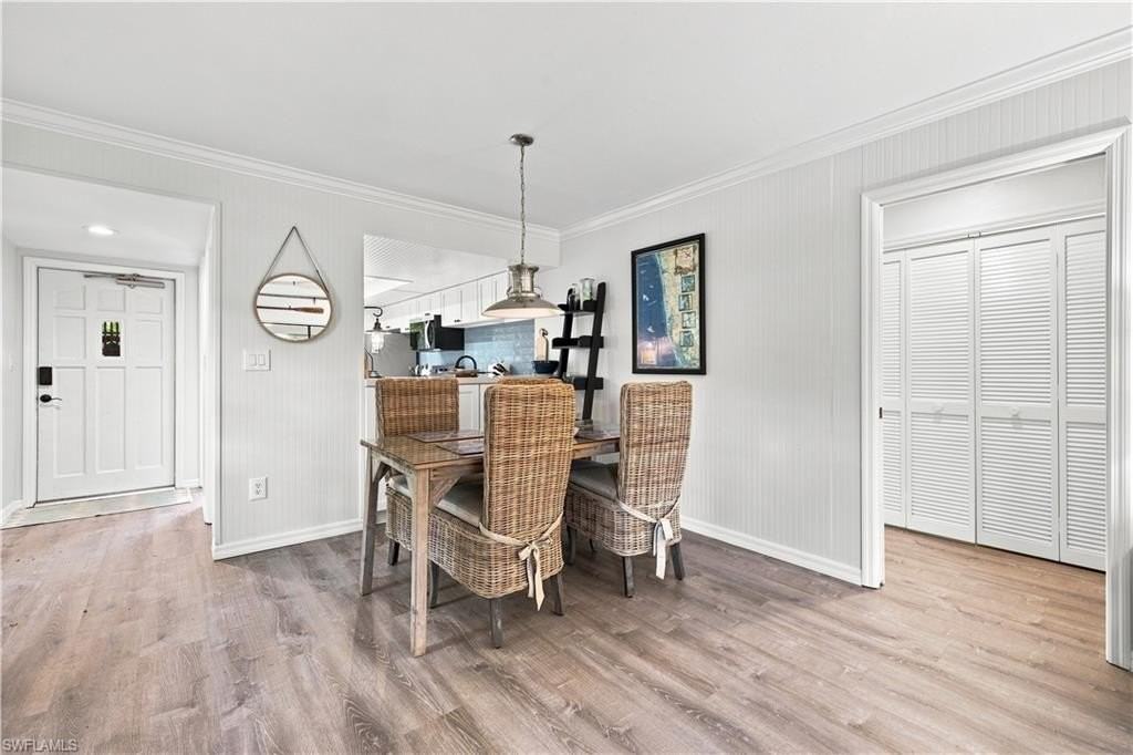 3370 10th St N #1312 - Photo 5 of 31
