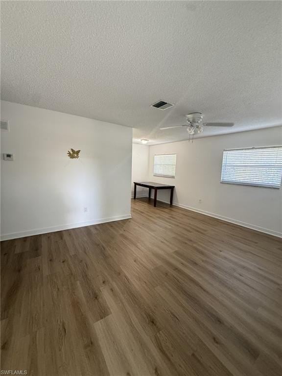 1124 Highlands Dr - Photo 4 of 11