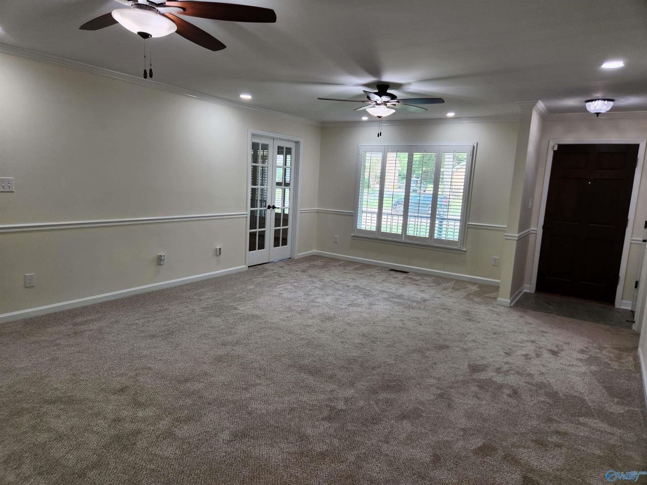 122 Featherstone Ln Se - Photo 7 of 50