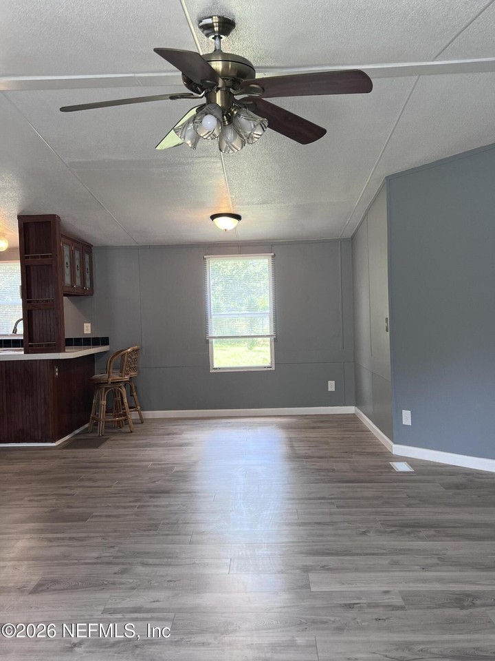 4002 Pinto Rd - Photo 5 of 15