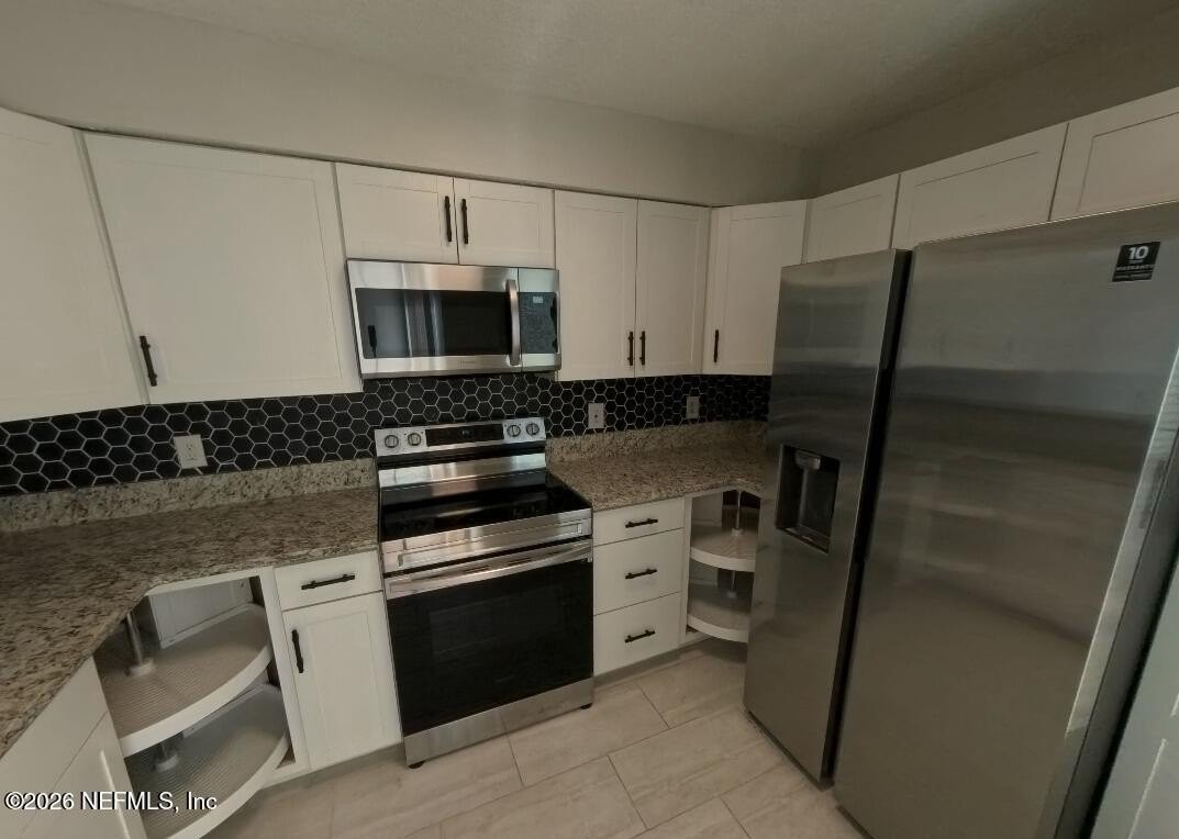 8319 Daisy Ln S - Photo 2 of 20