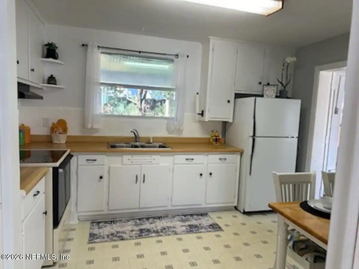 5214 Batley Rd - Photo 6 of 15