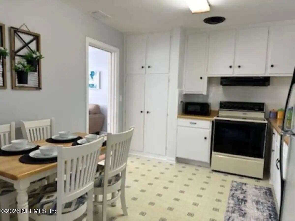 5214 Batley Rd - Photo 7 of 15