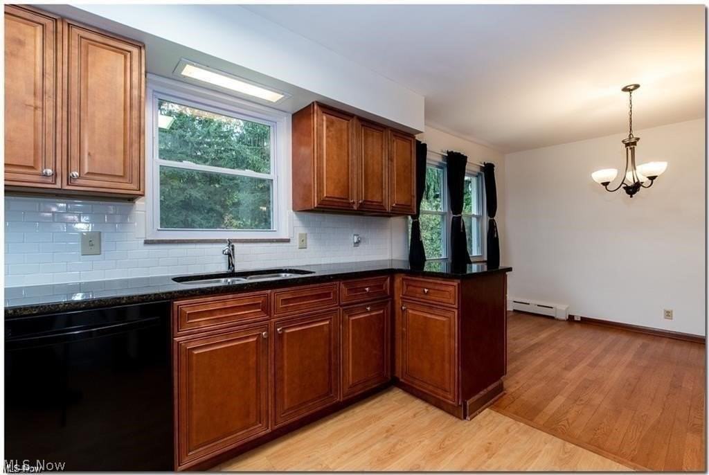 7812 Snowville Rd - Photo 4 of 27