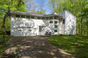 featured image of 3812 Ellendale Rd