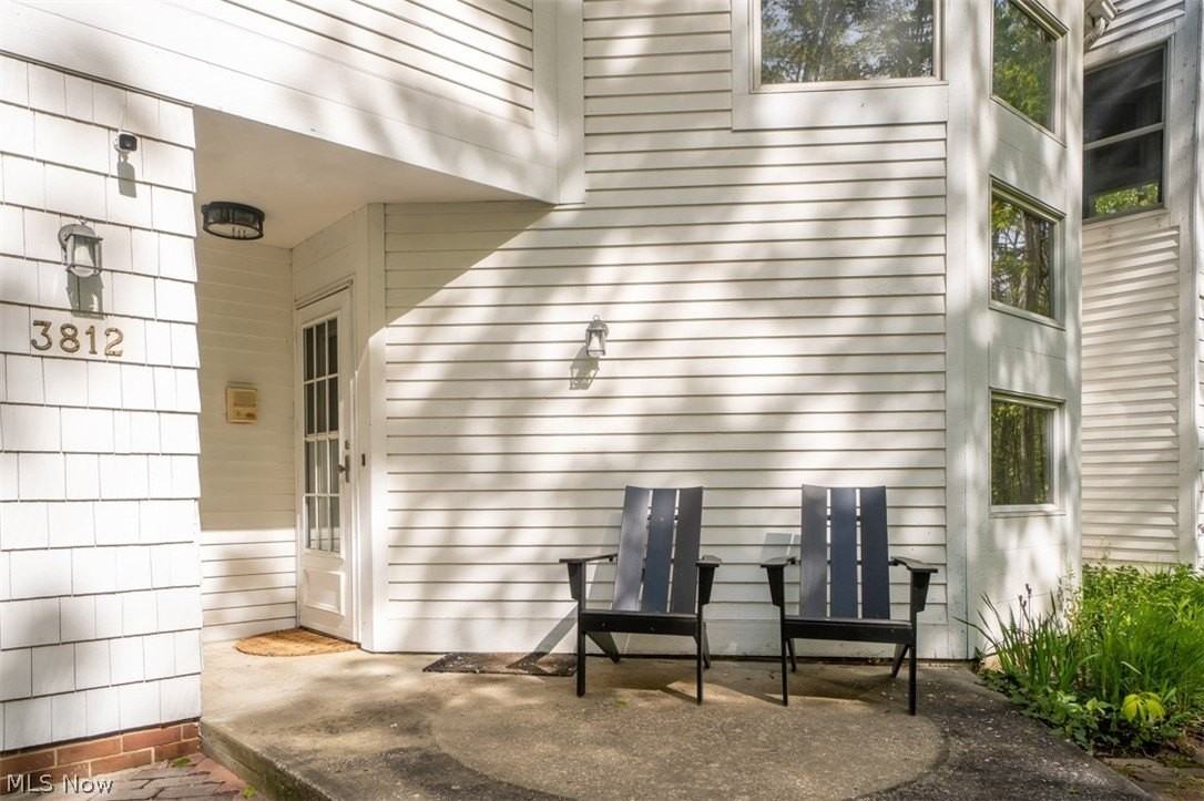 3812 Ellendale Rd - Photo 4 of 50
