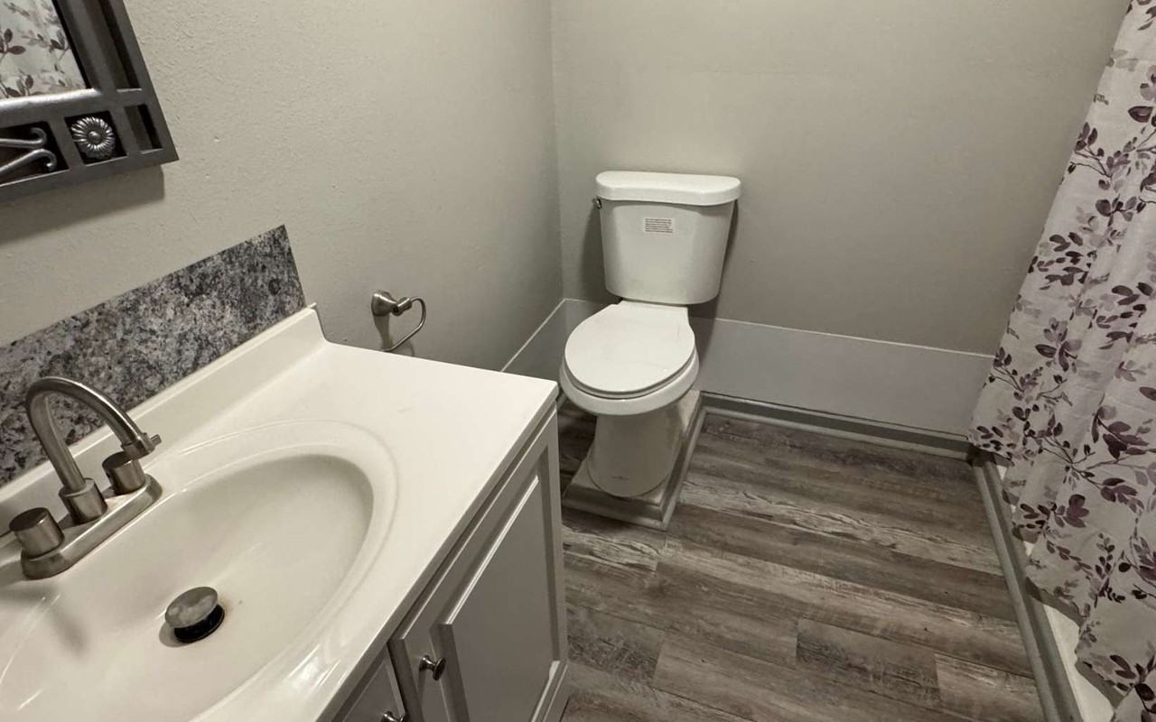 1108 2nd St Nw - Photo 3 of 8