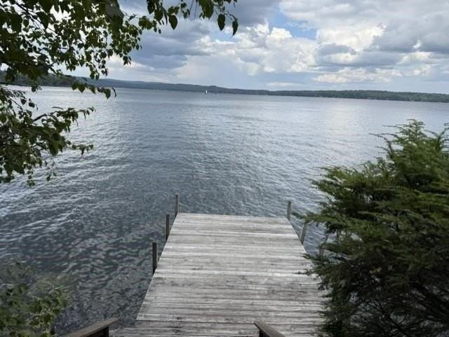 211 Lake Ave - Photo 2 of 15