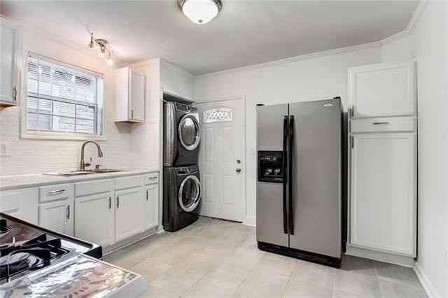 3007 Robert St - Photo 5 of 7