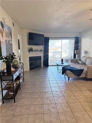 2425 Oxford Pl #132 - Photo 4 of 28