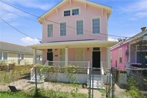 featured image of 1305 France St #102