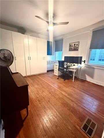 1908 Broadway St - Photo 7 of 14