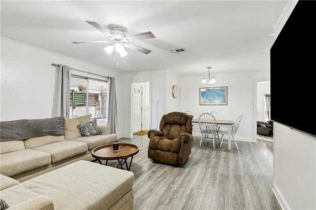 641 Fielding Ave - Photo 3 of 18