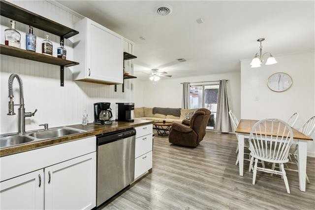 641 Fielding Ave - Photo 6 of 18