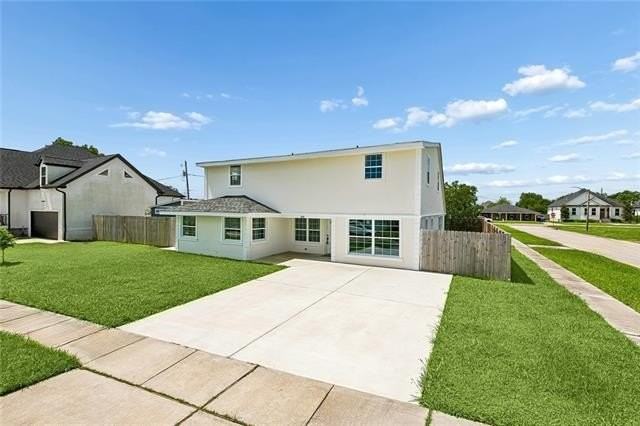 300 Chinchilla Dr - Photo 2 of 22