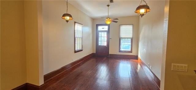 520 David St - Photo 3 of 14