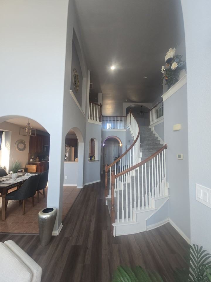5513 Grenada Dr - Photo 4 of 7
