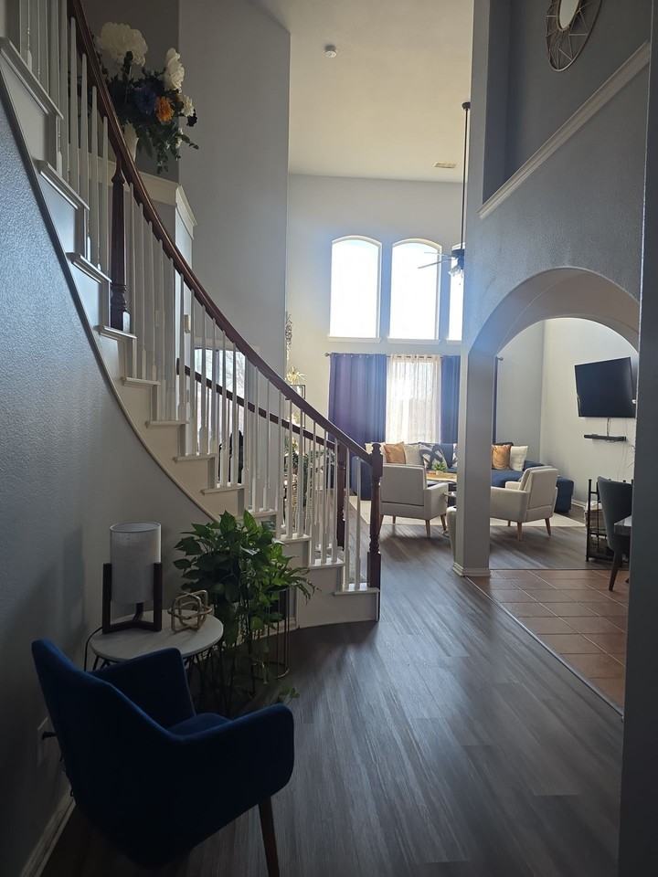 5513 Grenada Dr - Photo 5 of 7