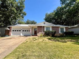 1811 Redwood St - Photo 1 of 1