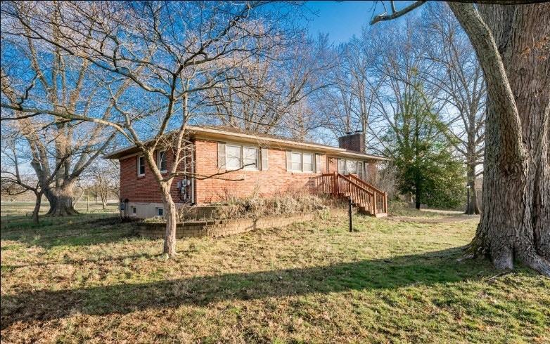 10311 Mary Dell Ln - Photo 3 of 17