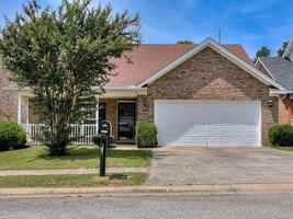featured image of 7652 Main St