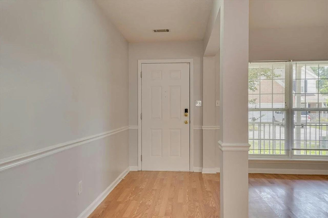 7652 Main Street - Photo 2 of 17