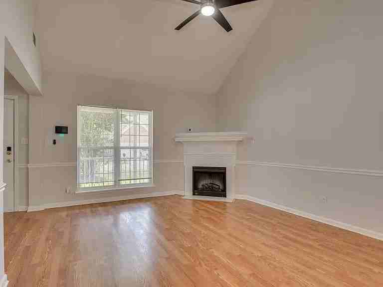 7652 Main Street - Photo 3 of 17